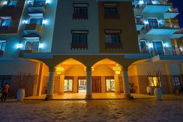 호텔 Golden Tulip Zanzibar Resort