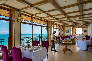 호텔 Golden Tulip Zanzibar Resort