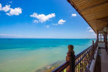호텔 Golden Tulip Zanzibar Resort