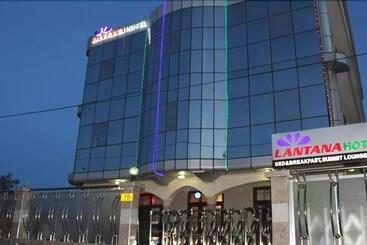 هتل Lantana