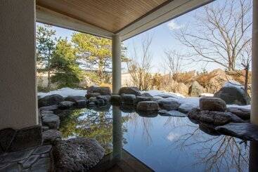 هتل Satoyama Auberge & Hot Spring Wellness Spa Sakuragaike Kurgarden