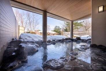هتل Satoyama Auberge & Hot Spring Wellness Spa Sakuragaike Kurgarden