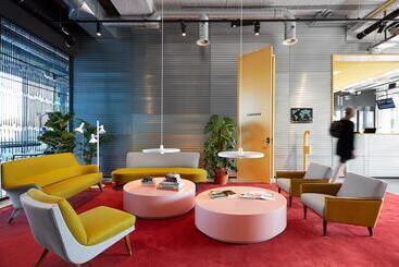 هتل The Social Hub Groningen