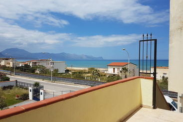 La Via Del Mare