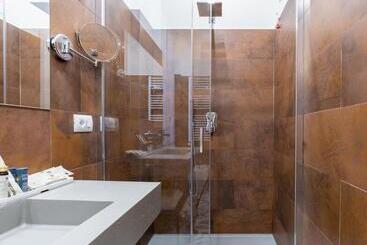 پانسیون Castello Guest House Milano