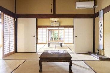 پانسیون Temple Stay Tsushima Seizanji