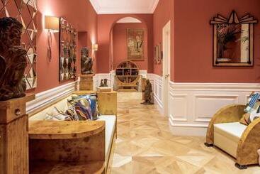 تختخواب و صبحانه La Maison Du Sage