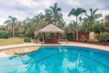 تختخواب و صبحانه Rarotonga S Fishing Lodge Gt S