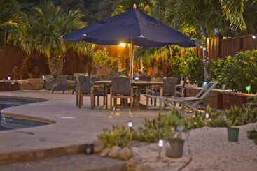 تختخواب و صبحانه Rarotonga S Fishing Lodge   Gt S