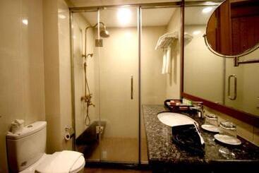 Famous Hotel Bagan