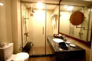 Famous Hotel Bagan