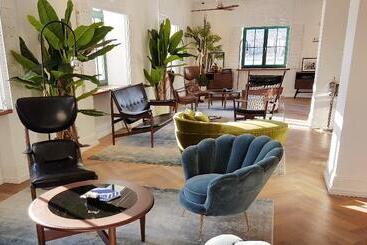 هتل Brown Beach House & Spa