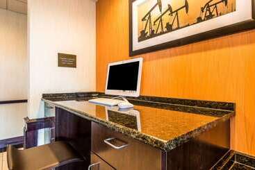 هتل Comfort Inn & Suites Moore  Oklahoma City