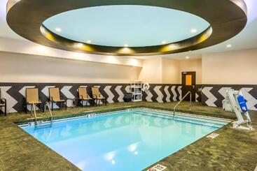 هتل Comfort Inn & Suites Moore  Oklahoma City