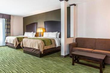 هتل Comfort Inn & Suites Moore  Oklahoma City