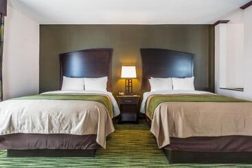 هتل Comfort Inn & Suites Moore  Oklahoma City