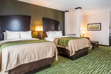 هتل Comfort Inn & Suites Moore  Oklahoma City