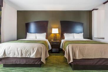 هتل Comfort Inn & Suites Moore  Oklahoma City