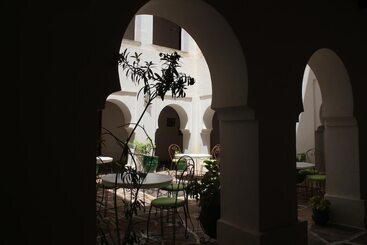 هتل Et Restaurant Riad Amodou
