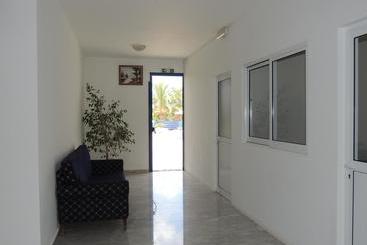 هتل West End