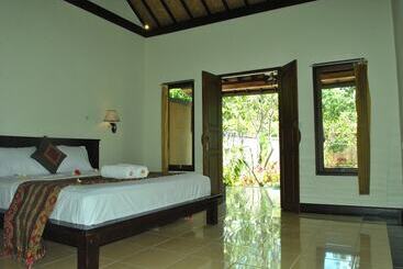 پانسیون Kuda Laut Bungalows & Diving