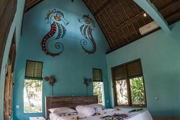 پانسیون Kuda Laut Bungalows & Diving