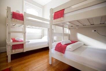پانسیون Montacute Boutique Bunkhouse