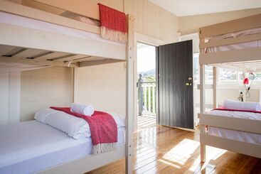 پانسیون Montacute Boutique Bunkhouse
