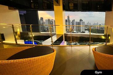Siglo Suites @ The Gramercy Residences