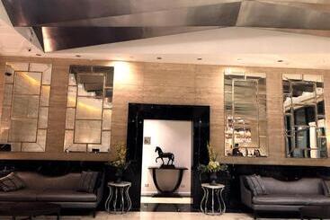 Siglo Suites @ The Gramercy Residences