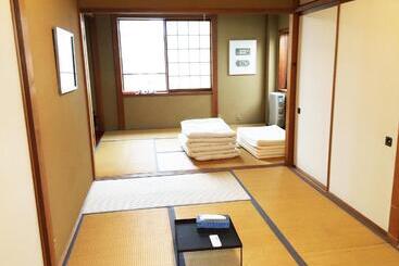 Toolate Guesthouse Toyama