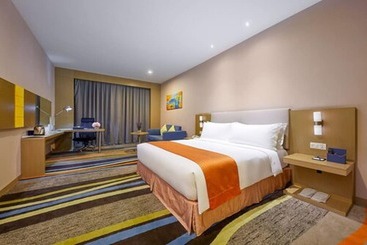 Guangzhou Baiyun Airport Rejoice By Argyle Hotel Rehe Metro Exit B   Free Shuttle Bus Is Provided Du