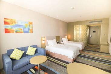 Guangzhou Baiyun Airport Rejoice By Argyle Hotel Rehe Metro Exit B Free Shuttle Bus Is Provided Du