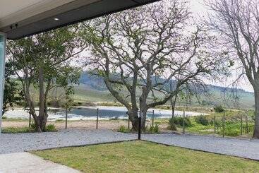 401 Rozendal Cottages