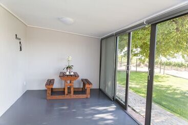 401 Rozendal Cottages