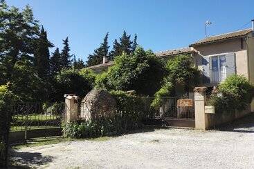 تختخواب و صبحانه Chambres D Hôtes La Chrysalide