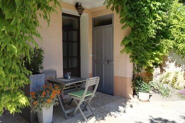 تختخواب و صبحانه Chambres D Hôtes La Chrysalide