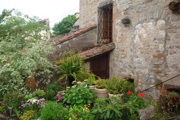 تختخواب و صبحانه D'ici Et D'ailleurs