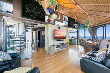 Burleigh Esplanade Apartments