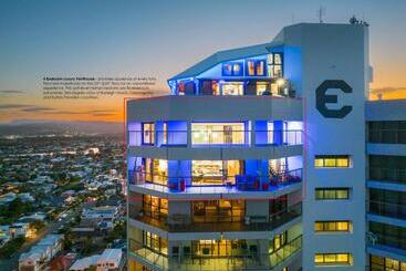 Burleigh Esplanade Apartments