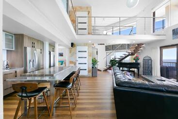 Burleigh Esplanade Apartments