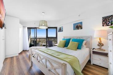 Burleigh Esplanade Apartments