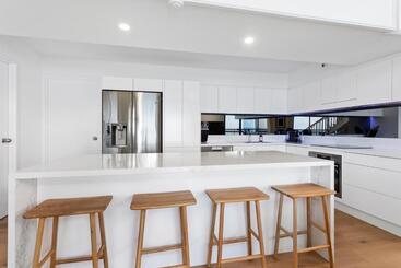 Burleigh Esplanade Apartments