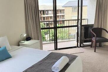 Burleigh Esplanade Apartments