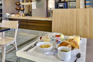B&b Hotel Clermont Ferrand Le Brézet Aéroport