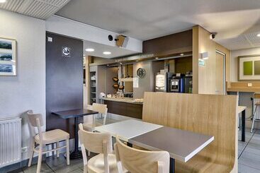 B&b Hotel Clermont Ferrand Le Brézet Aéroport