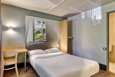 B&b Hotel Clermont Ferrand Le Brézet Aéroport