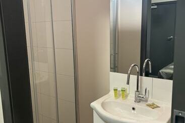 هتل Broken Hill Tourist Lodge