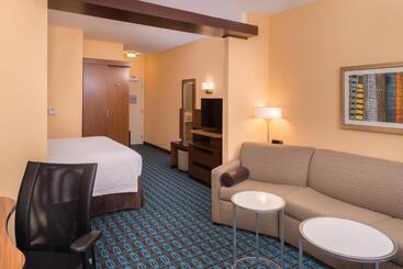 هتل Fairfield Inn & Suites By Marriott Huntington