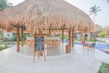 هتل Gili Air Lagoon Resort By Waringin Hospitality